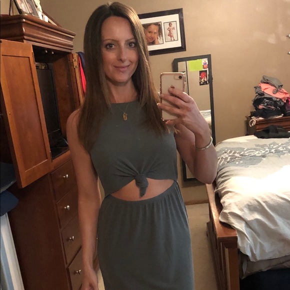 Meet your Posher ⭐️ Posh Ambassador⭐️ - Picture 7 of 12